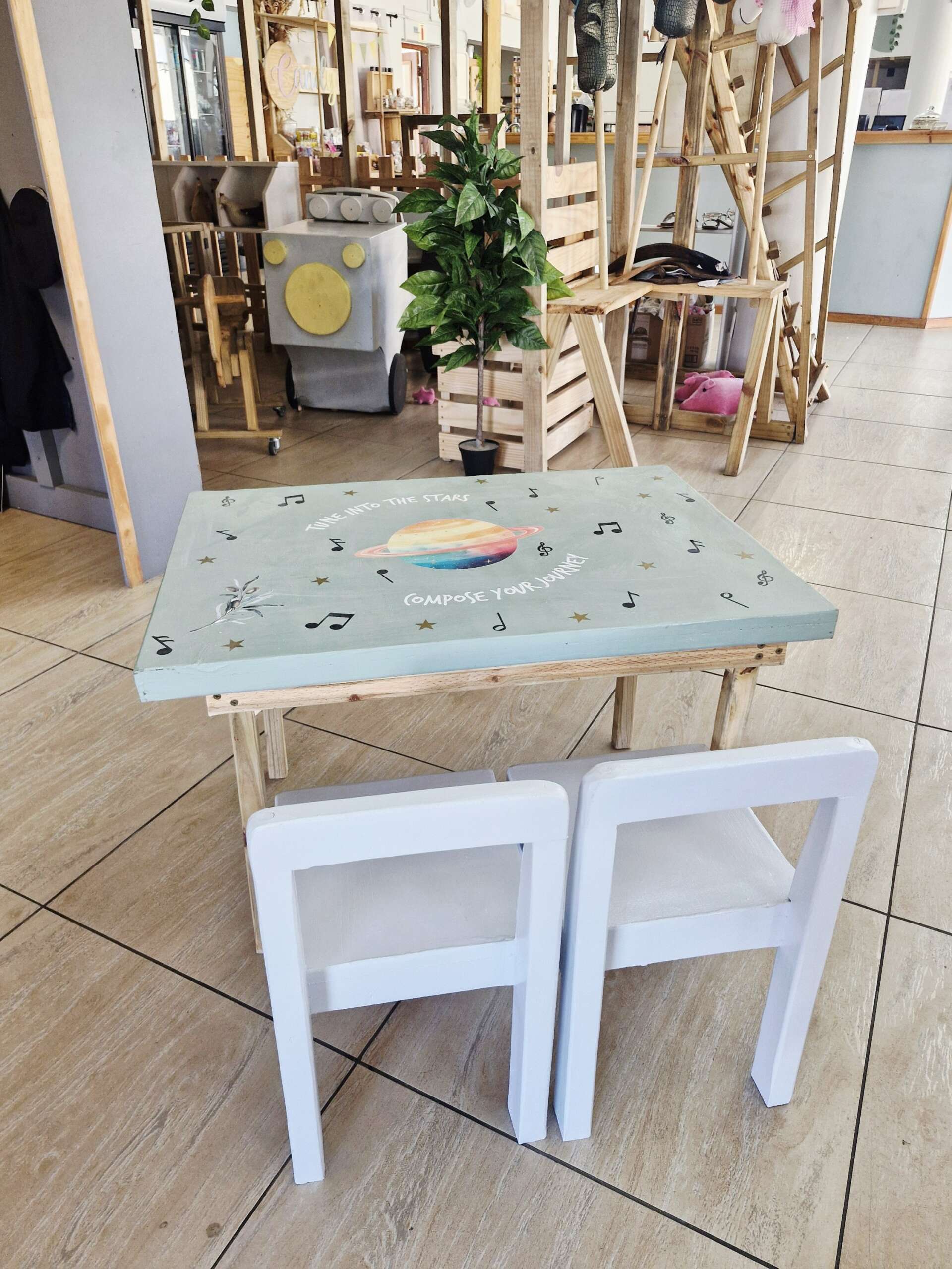 Sensory table + Lid + Chairs - Image 20
