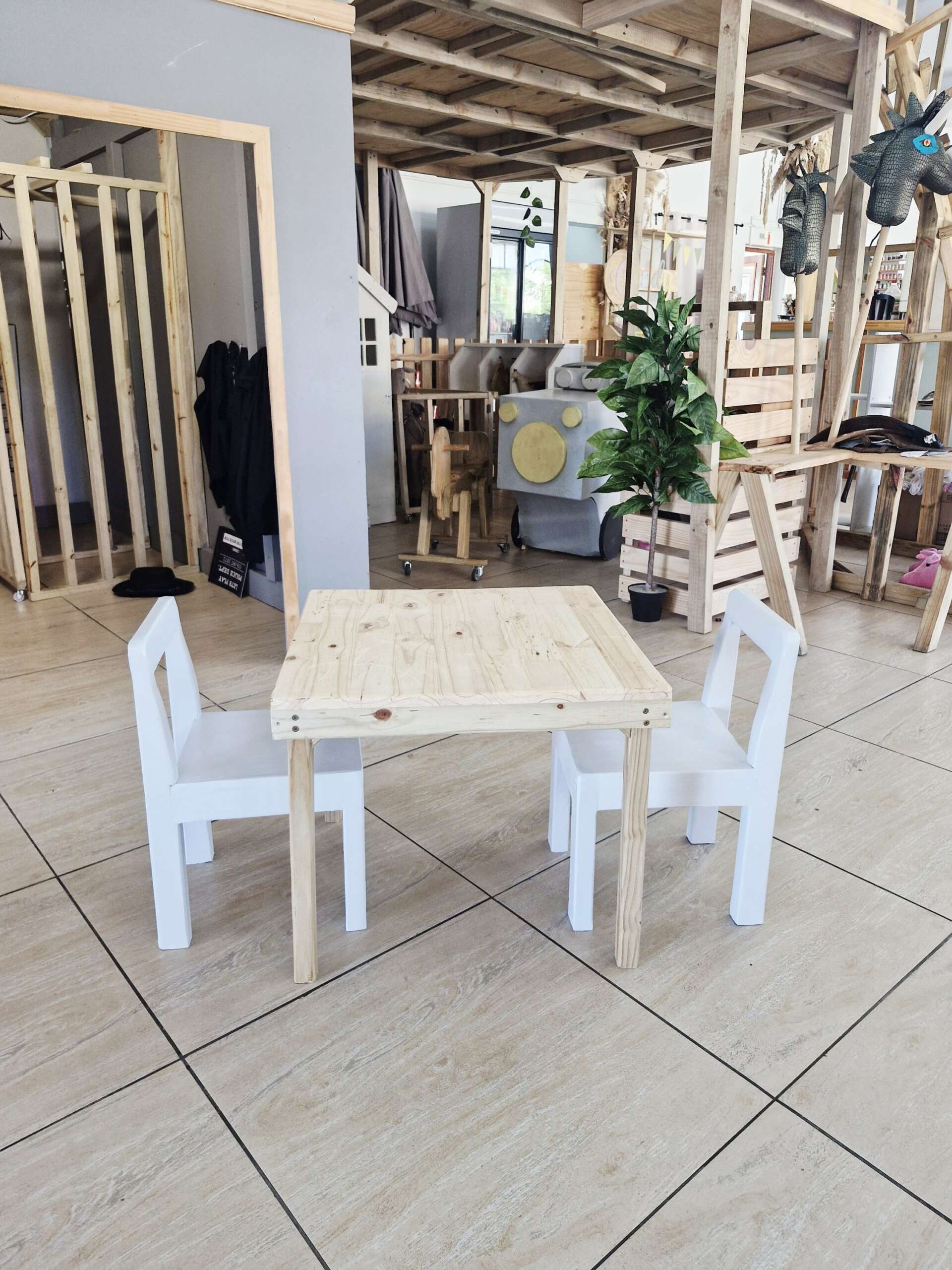 FESTIVE FEVER - Wooden Table + 2 chairs - Image 3