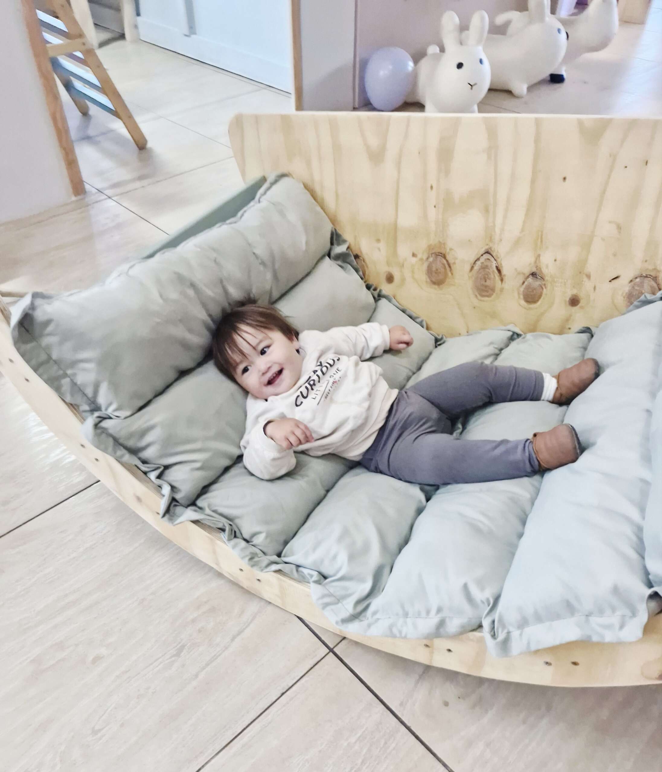Multi-Purpose XL Arch + Nap Bed Pillow - Image 6