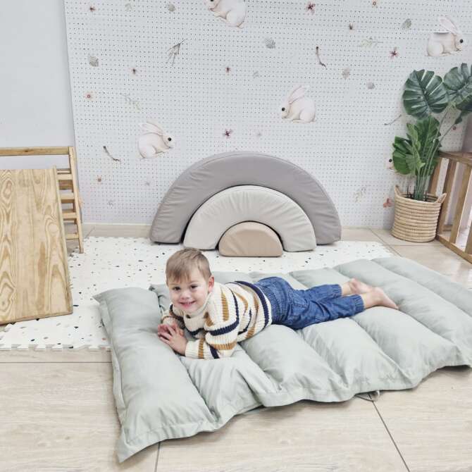 JOLLY JULY - 2 in 1 Nap Bed Pillow