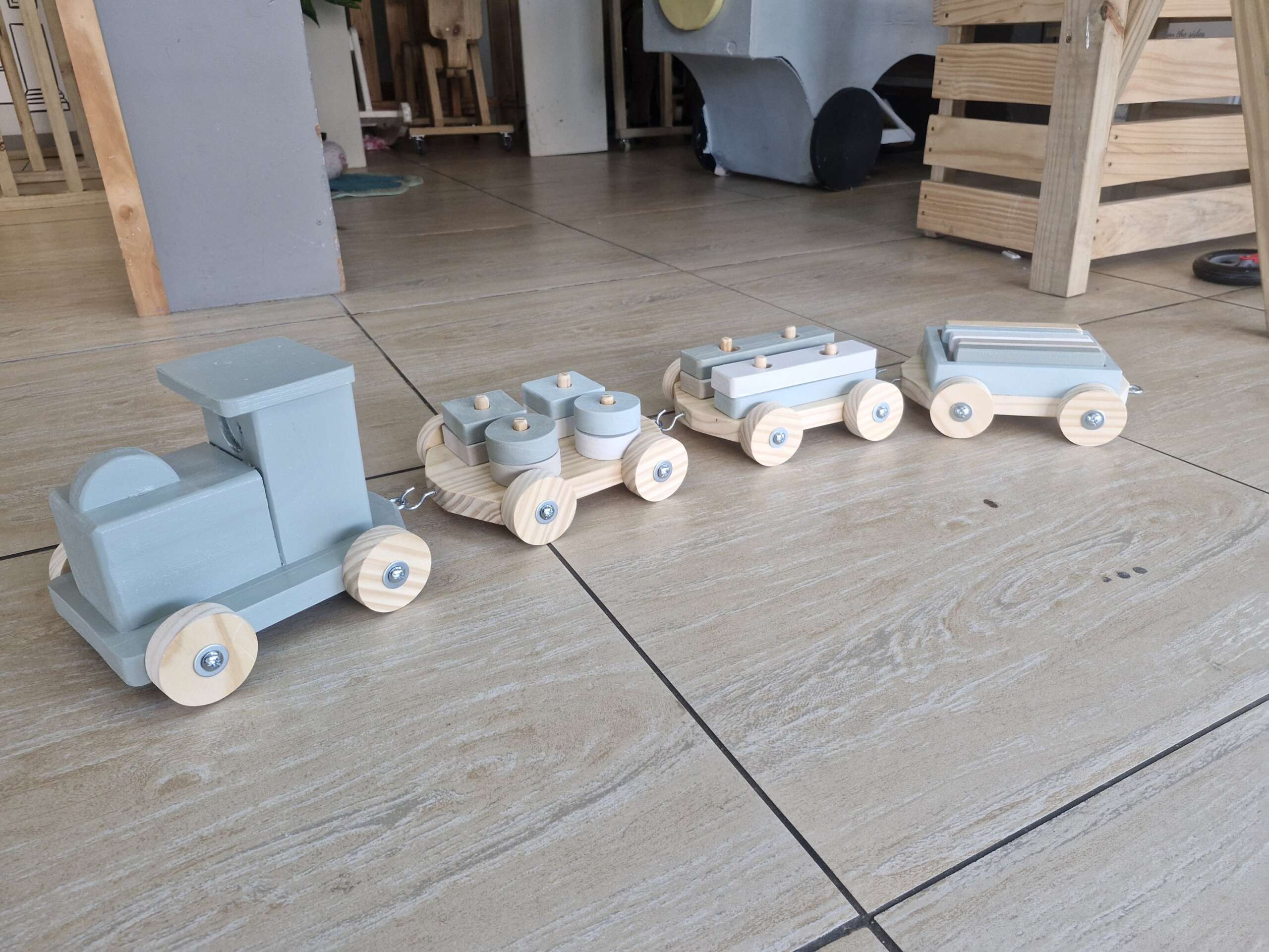 SUPER SEPTEMBER - Giant Wooden Train - Image 20