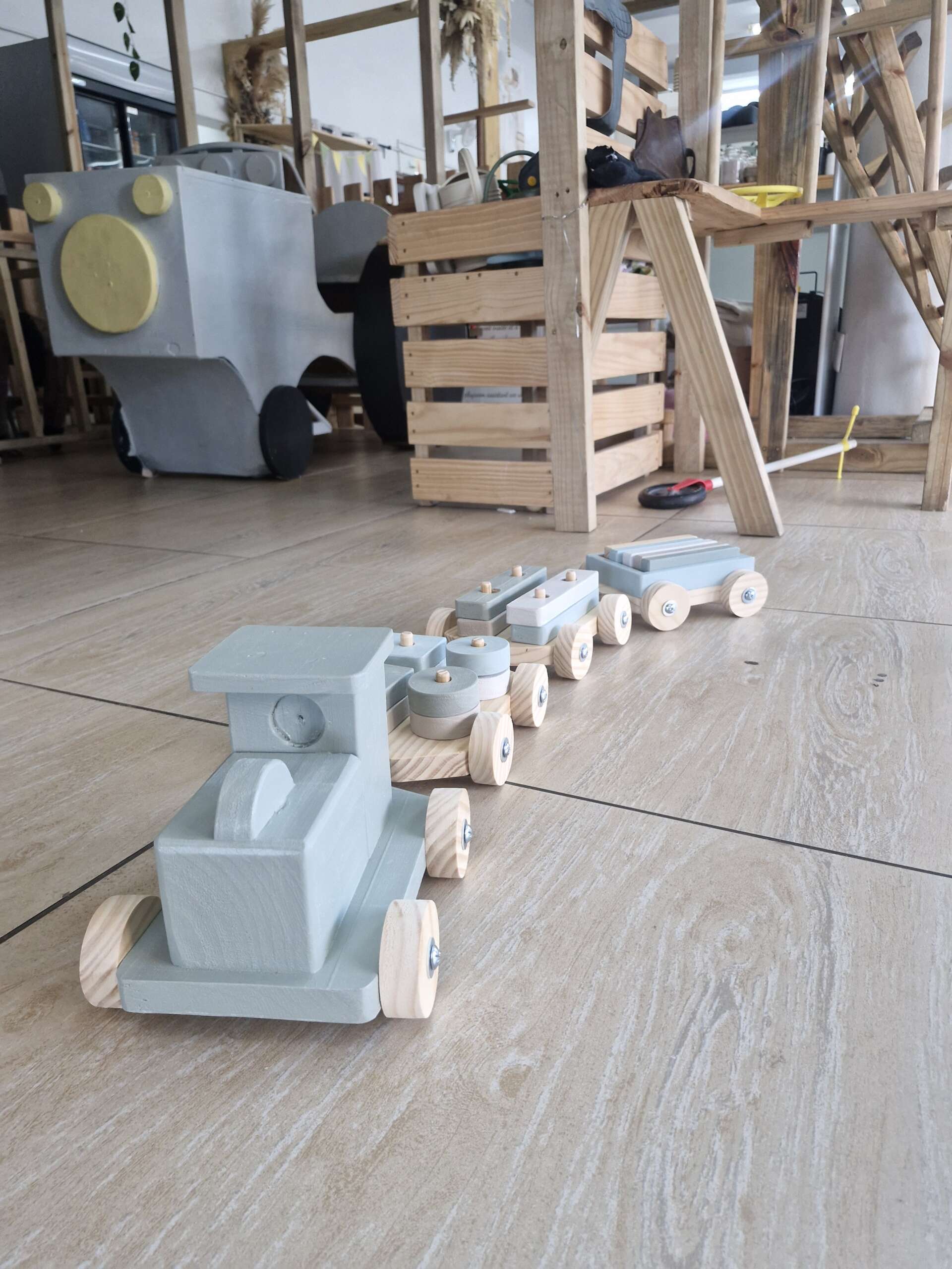 SUPER SEPTEMBER - Giant Wooden Train - Image 23