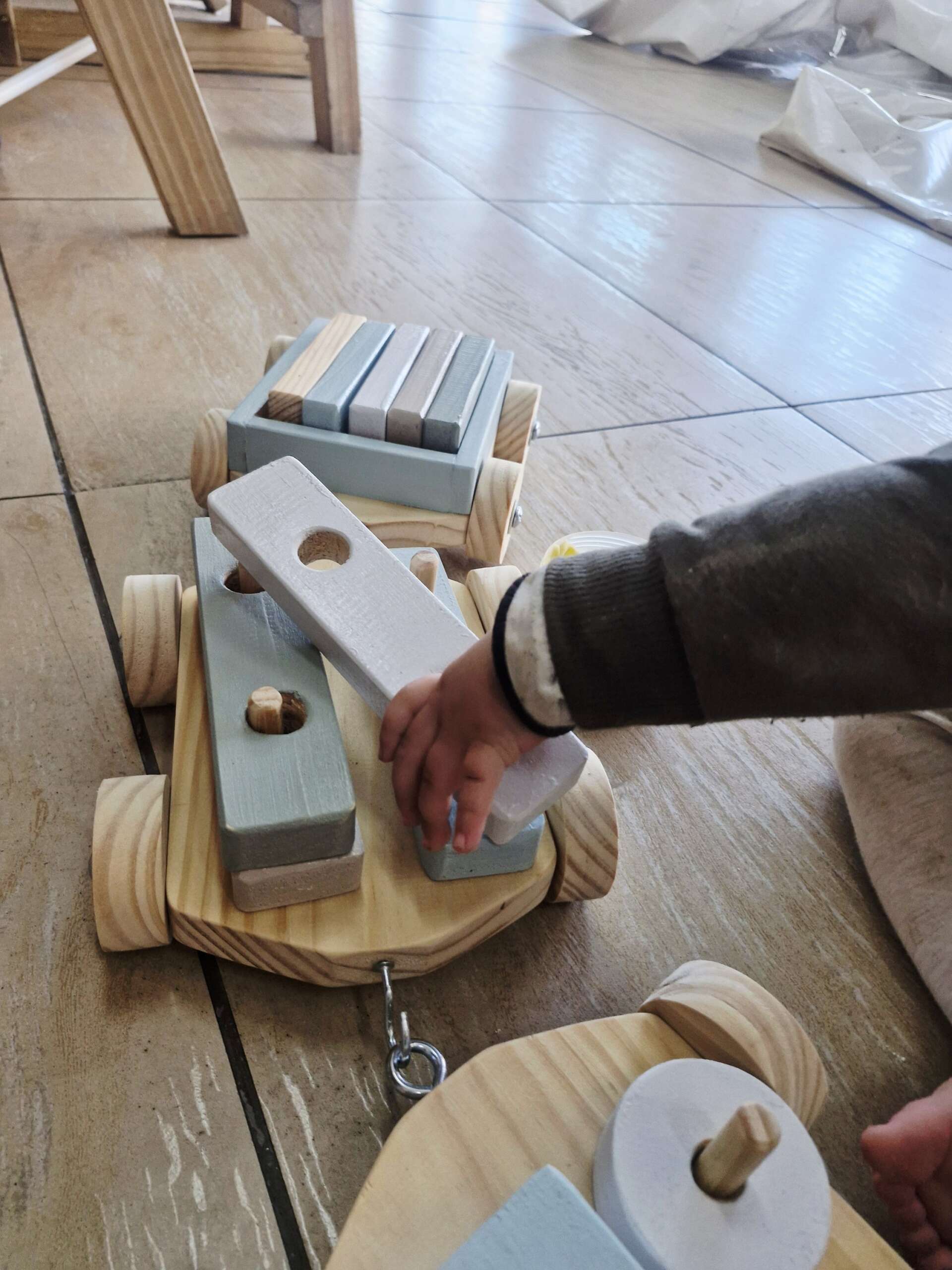 SUPER SEPTEMBER - Giant Wooden Train - Image 17