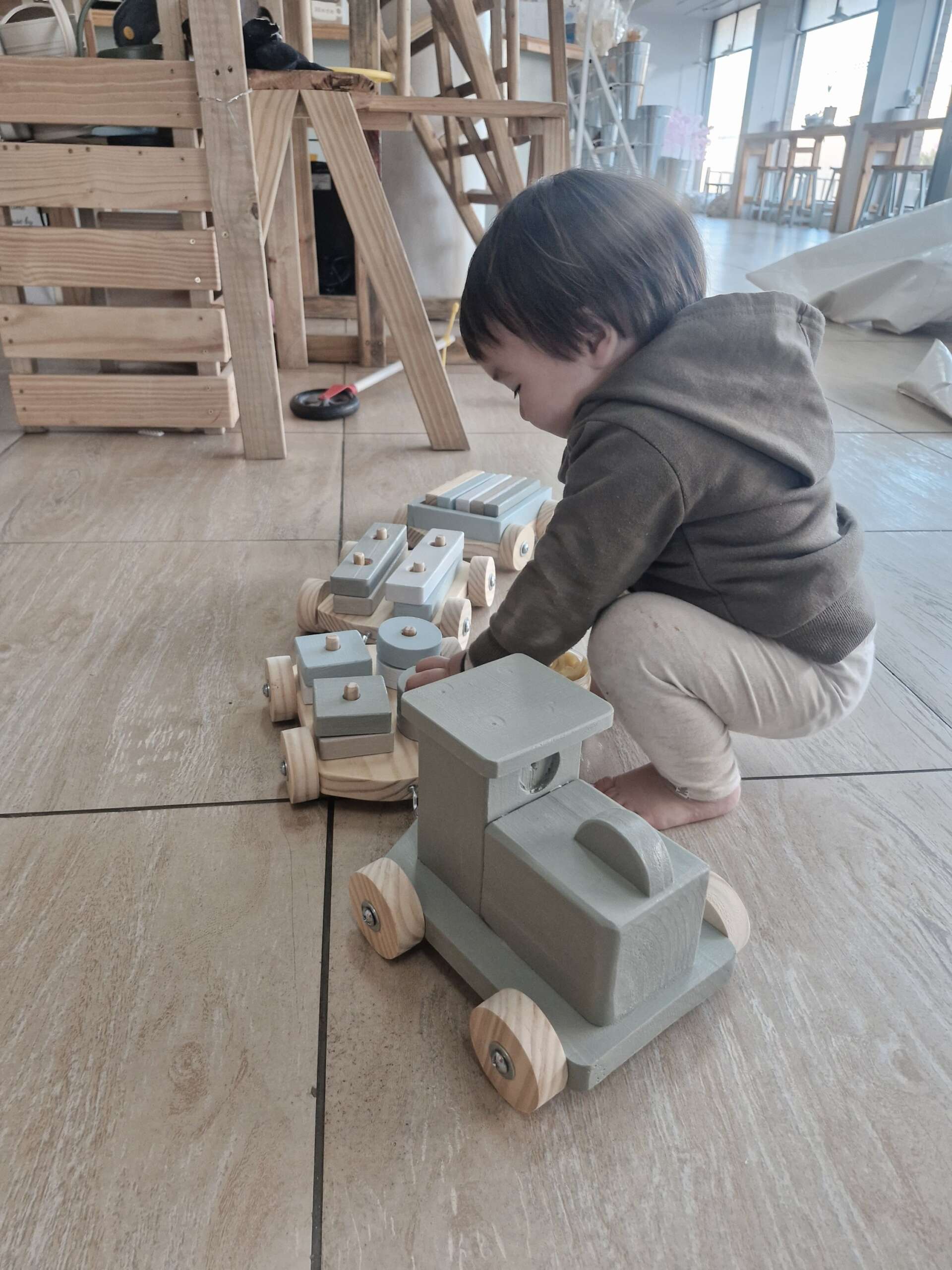SUPER SEPTEMBER - Giant Wooden Train - Image 22